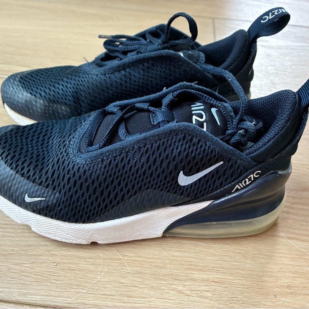 Nike Air Max 270 Navy and White Sneakers
